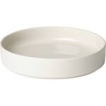 Porcelain plates