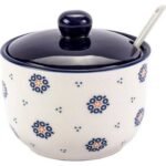 Ceramic sugar bowls and cream jugs