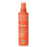 SVR SUN SECURE SPRAY SPF50+ эффективно защищает кожу от солнца, питает ее и придает нежный летний аромат.