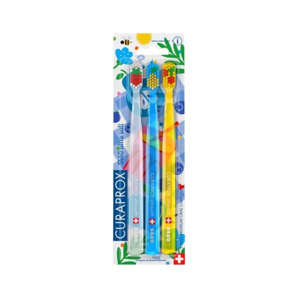 The Curaprox CS 5460 Ultra Soft toothbrush is the softest of the entire Curaprox CS series of manual brushes and is recommended for use by the whole family, as well as for tooth enamel hypersensitivity.