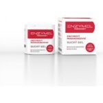 The dry gel in the form of mucoadhesive pastilles contains proteolytic enzymes bromelain, trypsin and chymotrypsin.