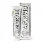 Toothpaste with intense mint flavor. Thoroughly removes dirt and plaque that causes caries