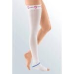 The efficient alternative to the conventional compressive wrap bandage.